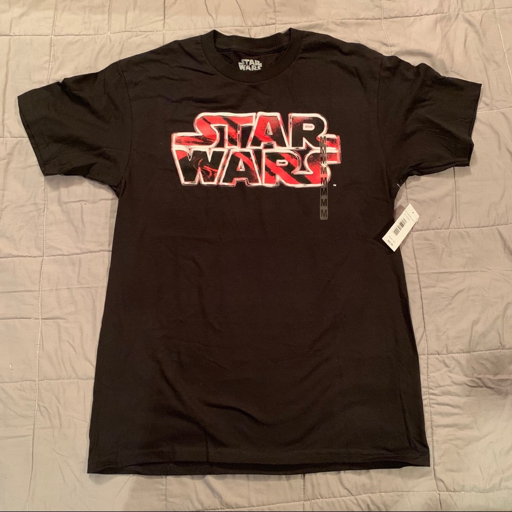 🌟SALE 💜 NWT Men’s (M) Star Wars tee
